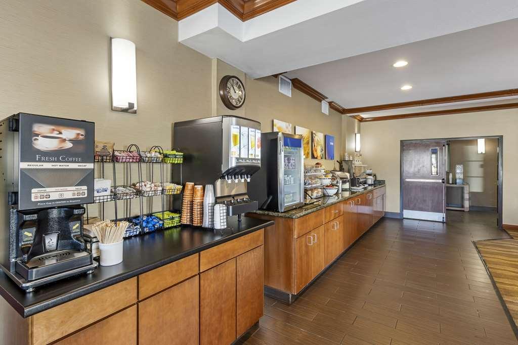 Comfort Inn & Suites Gillette Near Campbell Medical Center レストラン 写真